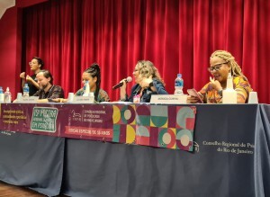 15a-mostra-sabado-comeca-movimentado-com-a-mesa-os-desafios-atuais-da-conjuntura-para-a-psicologia-brasileira